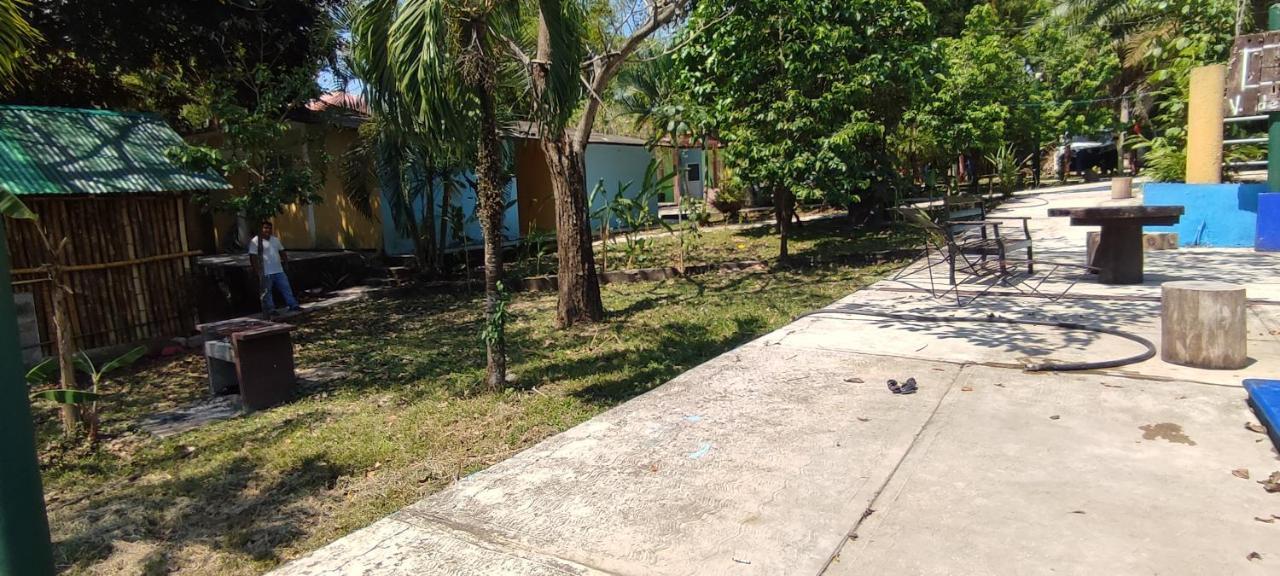 Villas Del Carmen Hostal 帕伦克 外观 照片